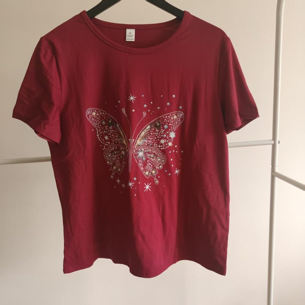Red wine color round-neck short-sleeved T-shirt
